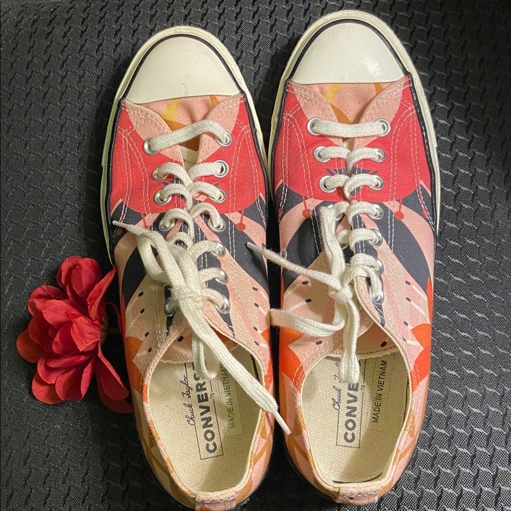 Women’s Converse Sneakers